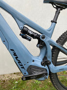 EX DEMO PIVOT SHUTTLE AM - MEDIUM - Pivot Cycles NZ